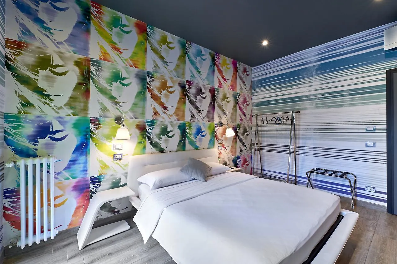 ** Guest house Eleganti Suite In Piazzale Lagosta Italy